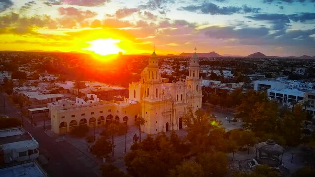 atardecer en Catedral de Hermosillo sonora M&eacute;xico 