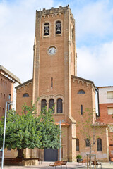 Fototapeta na wymiar Parroquia de Cristo Rey, Sant Andreu Barcelona España 