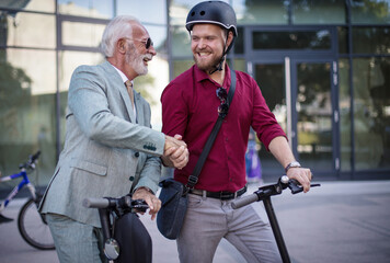 Obraz premium Business men handshaking.