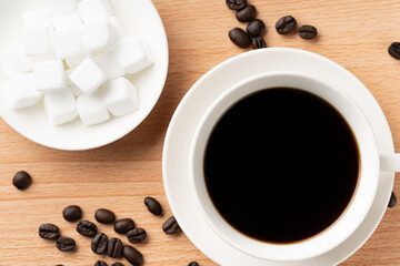 コーヒーと角砂糖