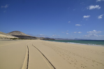 Weite menschenleere Strände auf Fuerte Ventura