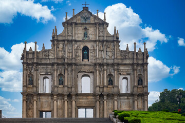 Fototapeta premium Ruins of St. Paul's Cathedral ancient antique architecture in Macau landmark, Beautiful historic building of Macau, UNESCO World Heritage Site, Macau, China, Asian, Asia.
