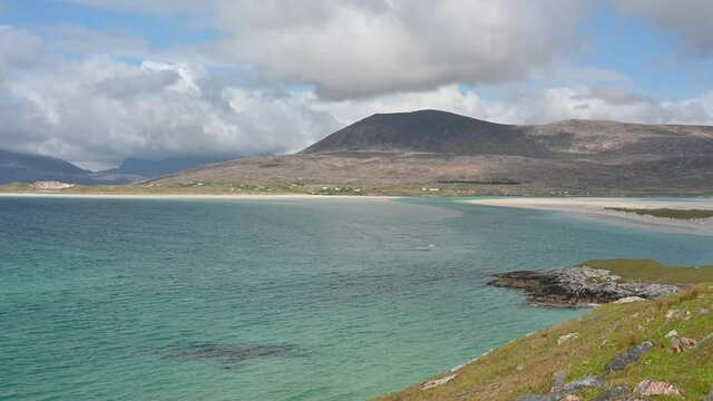 4k real time clip of view to Luskentyre and Harris mountains from Seilebost viewpoint