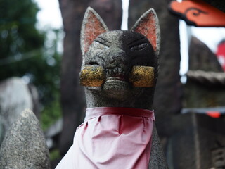 石造のお稲荷さん