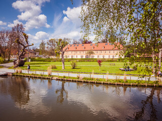 Schloss Lübbenau mit Insel im Spreewald	