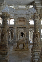 Chaturmukha Adinath Tempel, Jain-Tempel Ranakpur, Pali, Rajasthan, India, architectural masterpiece from Sadri 