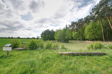 Frankreich - Écleux - Dorfweiher