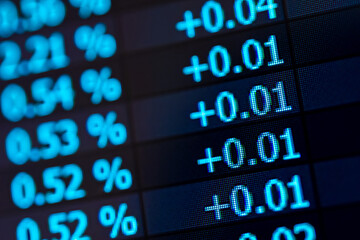 Obraz premium Financial cryptocurrency coin for trading in money exchange market. Top of digital currency which including of Bitcoin(BT) and Ethereum coin(ETC).