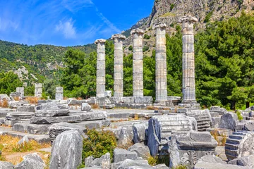 Fotobehang Priene Ruins, temple of Atina, Turkey © Adrian