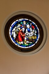 Handwerkskunst - Schönes, bleiverglastes Kirchenfenster mit den Heiligen drei Königen, Josef und...