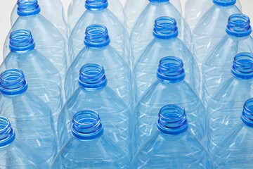 Butelki plastikowe na wodę - obrazy, fototapety, plakaty