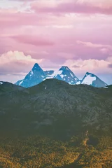 Abwaschbare Fototapete Candy Pink Sonnenuntergang Berglandschaft in Schweden Luftbild skandinavische Naturlandschaft reisen schöne Ziele