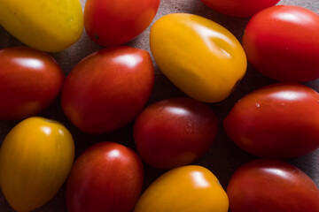 Fototapeta na wymiar red and yellow tomatoes