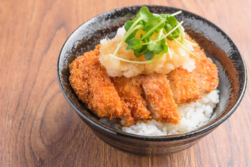 おろしチキンカツ丼