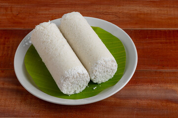 Puttu_white plate_wooden BG