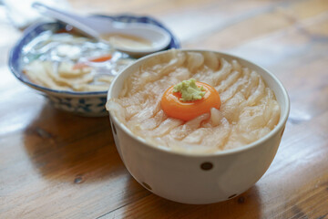 ヒラメ丼