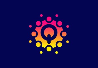 Yellow pink gradient color of Q initial letter in unique circle