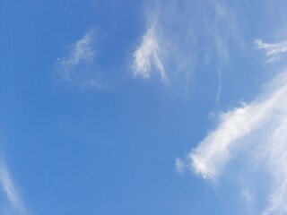 Fototapeta na wymiar Beautiful view of blue sky and white cloud