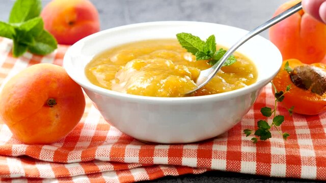 apricot compote