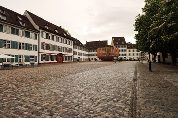 Basel; Münsterplatz im Herzen der Grossbasler Altstadt