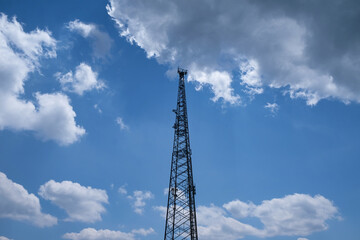 Telecommunications tower cells for mobile communications