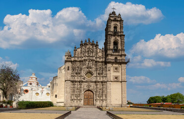 Fototapeta na wymiar Mexico, Tepotzotlan central plaza and Francisco Javier Church in historic city center.