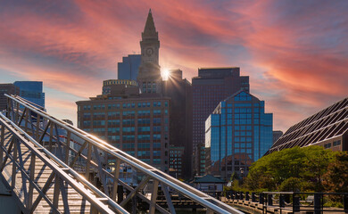 Obraz premium Scenic Boston Harbor and city views.