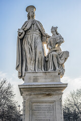 Obraz premium Two rings of statues at small canal in Padua Prato della Valle (Pra deła Vale) - largest square in Italy with a green island at center. Padova (Padua), Veneto, Italy.