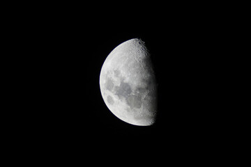 Half moon - Southern Equator
