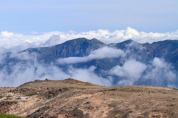 大雪山国立公園赤岳秋の稜線