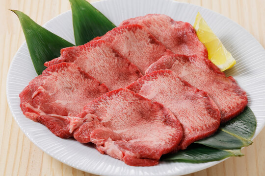 牛タン　Sliced beef tongue