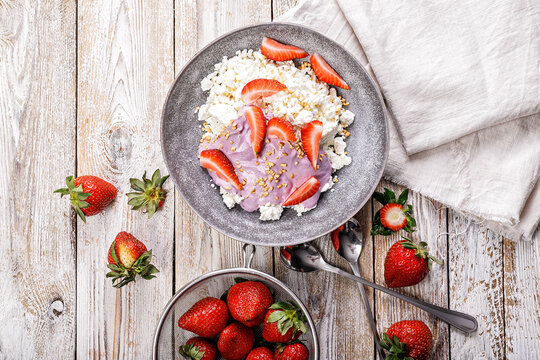 Cheese-Curd Images – Browse 301 Stock Photos, Vectors, and Video