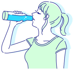 マイボトルから水を飲む女性