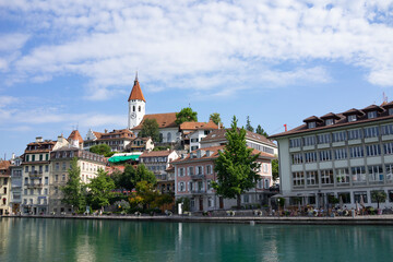 Fototapeta na wymiar The Old town of Thun city and Aare river
