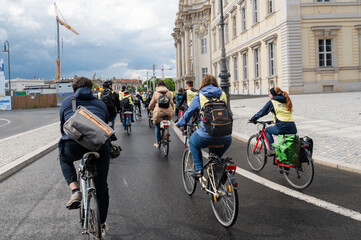 Climate activists demonstrate as a bicycle demonstration in Berlin for Amnesty, on the 28.05.2021