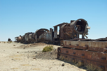 Fototapeta na wymiar Abandoned old train in Bolivia.