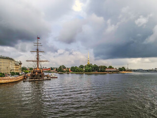 A picturesque view from the Neva, the Flying Dutchman ship-restaurant and the Peter and Paul...