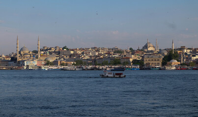 Fototapeta na wymiar view of istanbul with the view of the estuary