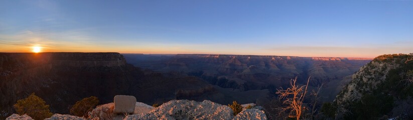 Naklejka na ściany i meble Sunset at Grand Canyon