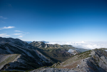 Fototapeta premium 別山山頂からの眺め, 立山連峰, 北アルプストレッキング