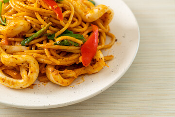 stir-fried spaghetti with salted egg and squid
