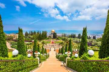 The descent to the Mediterranean