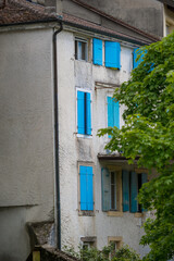 Fototapeta na wymiar Die blauen Fenster