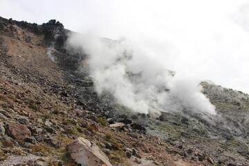 那須の茶臼岳、朝日岳、三本槍岳の縦走登山