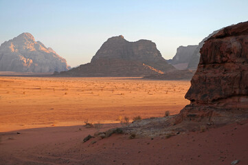 Fototapeta na wymiar mountains in the Wadi Rum desert