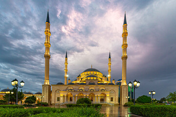 Fototapeta na wymiar mosque heart of chechnya