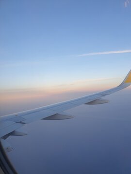 wing of airplane