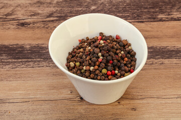 Peppercorn heap in the bowl
