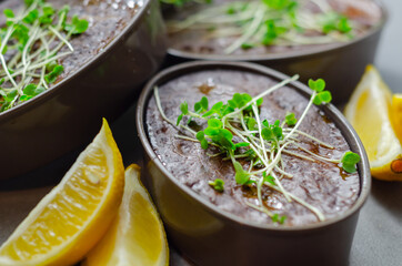 Smooth chicken and bacon pate, creamy chicken liver pâté blended with rich bacon and a hint of herbs and spices