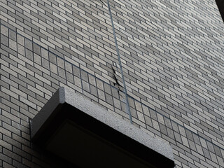 街中にある建物劣化箇所